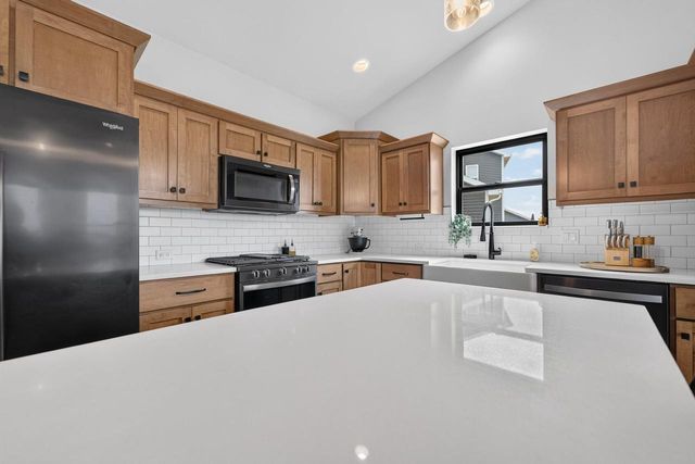 1280 Twisted Branch Way, Sun Prairie, WI 53590