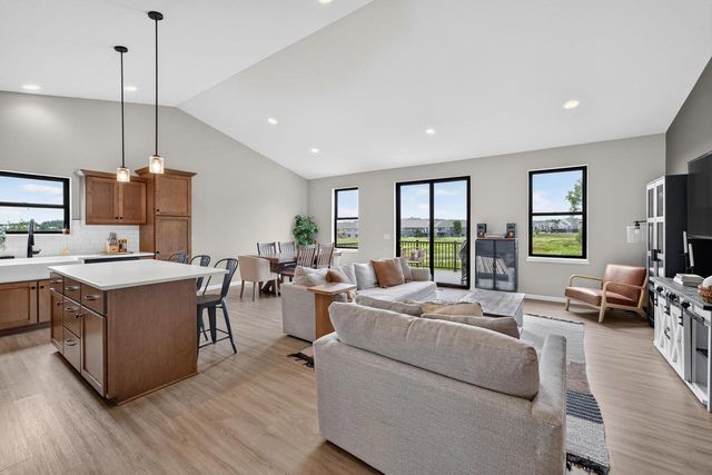 1280 Twisted Branch Way, Sun Prairie, WI 53590