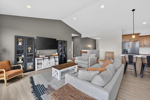 1280 Twisted Branch Way, Sun Prairie, WI 53590