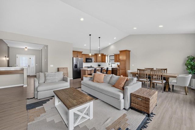 1280 Twisted Branch Way, Sun Prairie, WI 53590