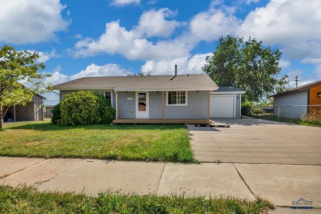 325 E CUSTER, Rapid City, SD 57701