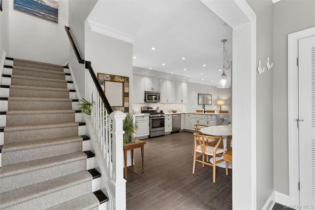 188 S Country Road, Remsenburg, NY 11960