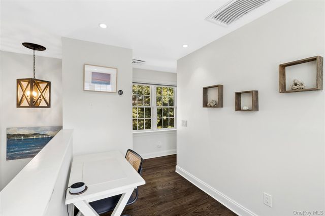 188 S Country Road, Remsenburg, NY 11960