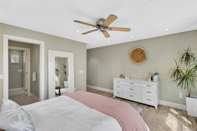 188 S Country Road, Remsenburg, NY 11960