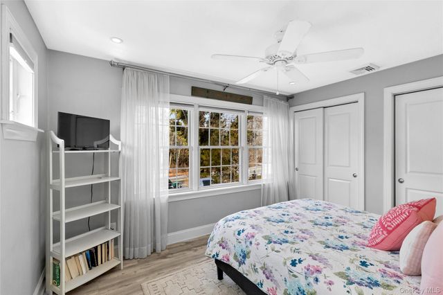 188 S Country Road, Remsenburg, NY 11960