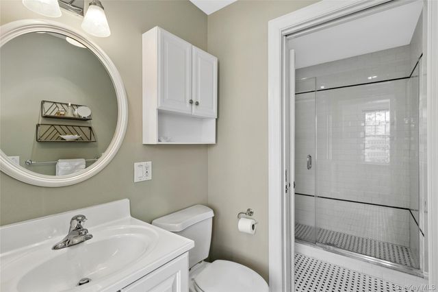 188 S Country Road, Remsenburg, NY 11960