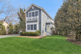 188 S Country Road, Remsenburg, NY 11960