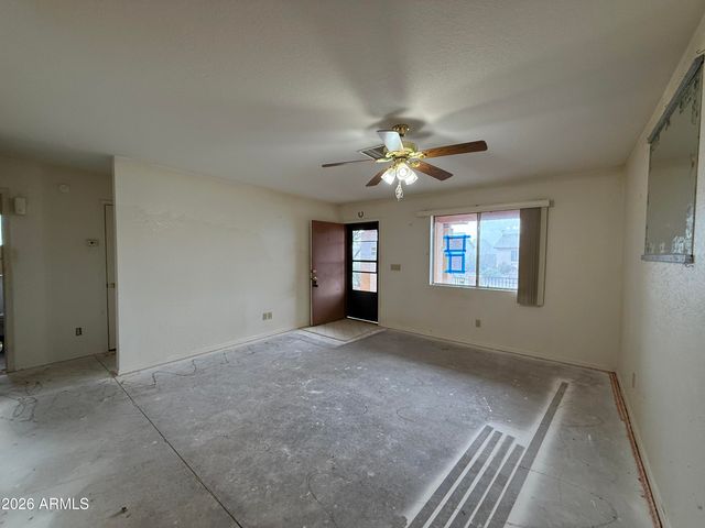 100 ARROWHEAD Drive, Huachuca City, AZ 85616