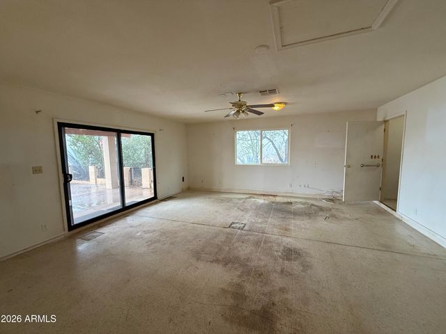 100 ARROWHEAD Drive, Huachuca City, AZ 85616