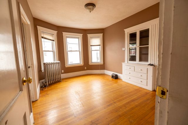 7-9 Illinois Ave, Somerville, MA 02145