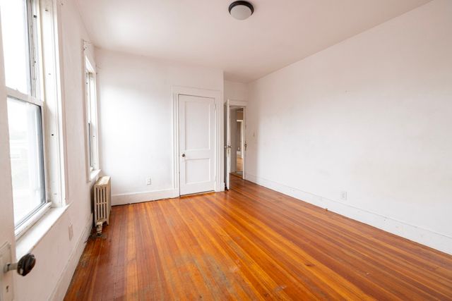7-9 Illinois Ave, Somerville, MA 02145