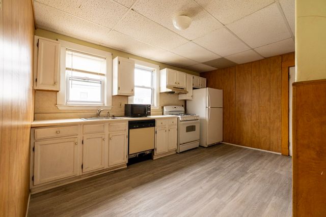 7-9 Illinois Ave, Somerville, MA 02145