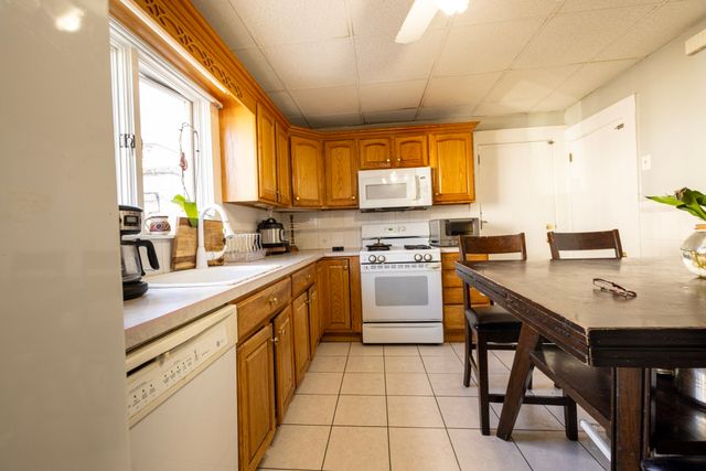7-9 Illinois Ave, Somerville, MA 02145