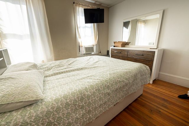 7-9 Illinois Ave, Somerville, MA 02145