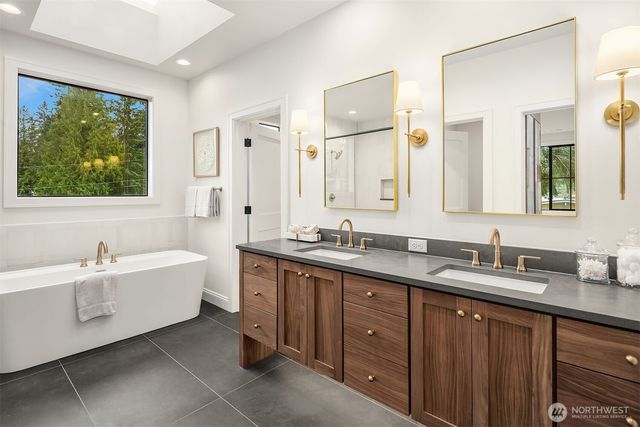 1212 169th Place NE, Bellevue, WA 98008