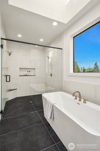 1212 169th Place NE, Bellevue, WA 98008