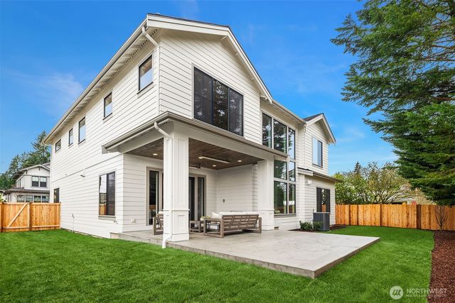 1212 169th Place NE, Bellevue, WA 98008