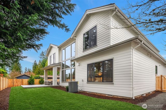 1212 169th Place NE, Bellevue, WA 98008