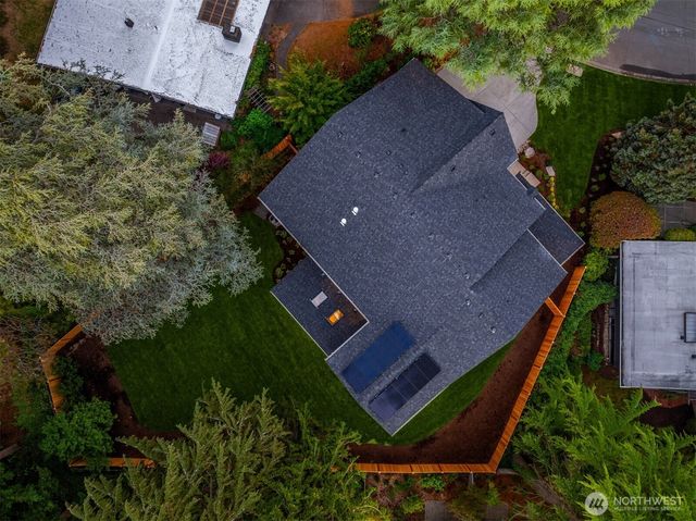 1212 169th Place NE, Bellevue, WA 98008