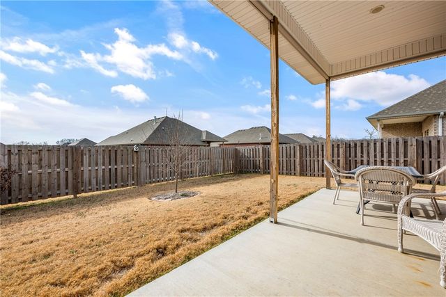 309 Fox Circle, Pea Ridge, AR 72751