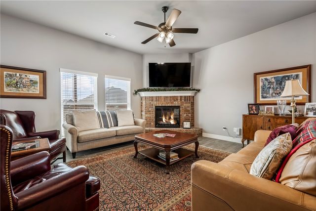 309 Fox Circle, Pea Ridge, AR 72751