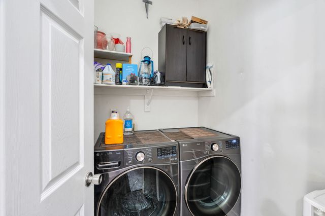 6454 SILVER MEDAL DR, Taylorsville, UT 84129