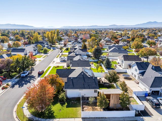 6454 SILVER MEDAL DR, Taylorsville, UT 84129