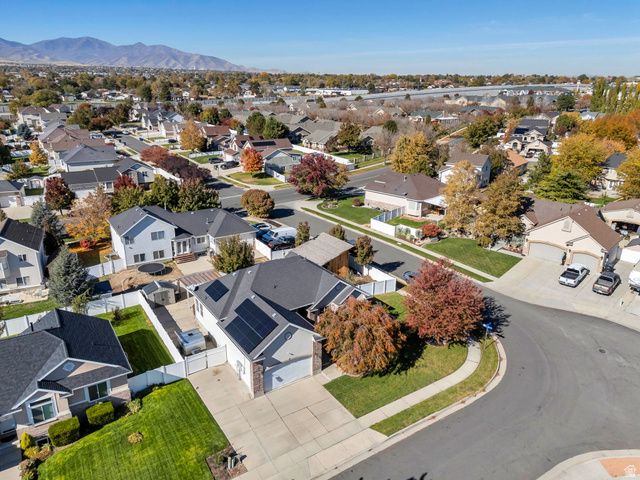 6454 SILVER MEDAL DR, Taylorsville, UT 84129