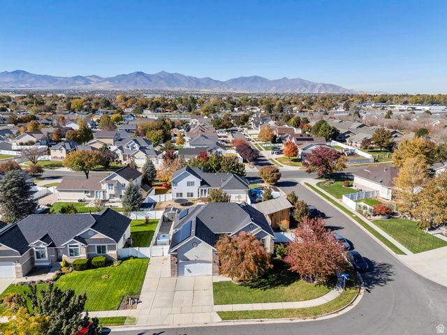 6454 SILVER MEDAL DR, Taylorsville, UT 84129