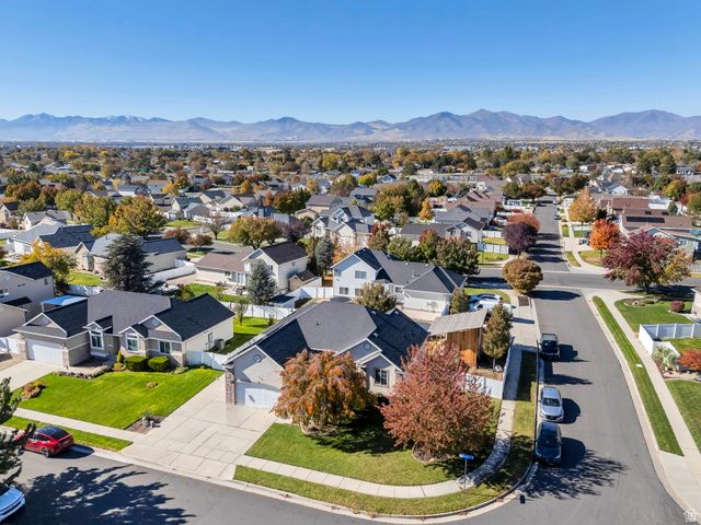 6454 SILVER MEDAL DR, Taylorsville, UT 84129