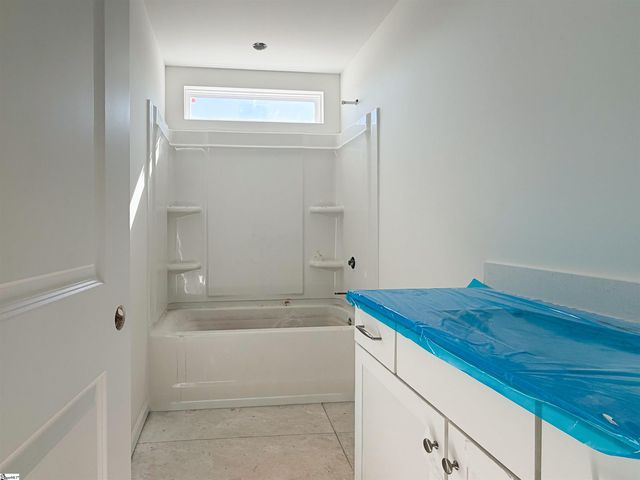 611 Autumn Lake Road, Simpsonville, SC 29681