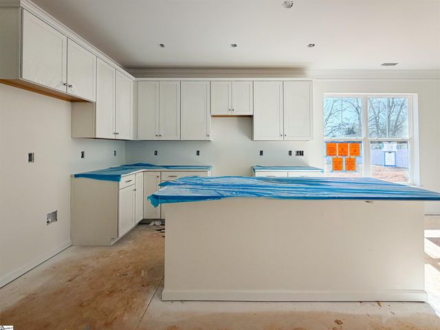 611 Autumn Lake Road, Simpsonville, SC 29681