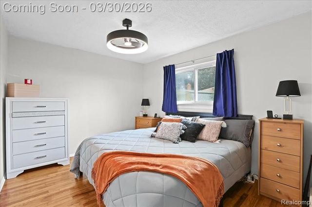 8346 Hillcrest Boulevard, Westland, MI 48185