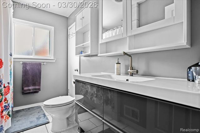 8346 Hillcrest Boulevard, Westland, MI 48185