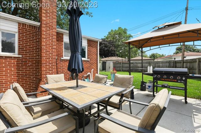 8346 Hillcrest Boulevard, Westland, MI 48185