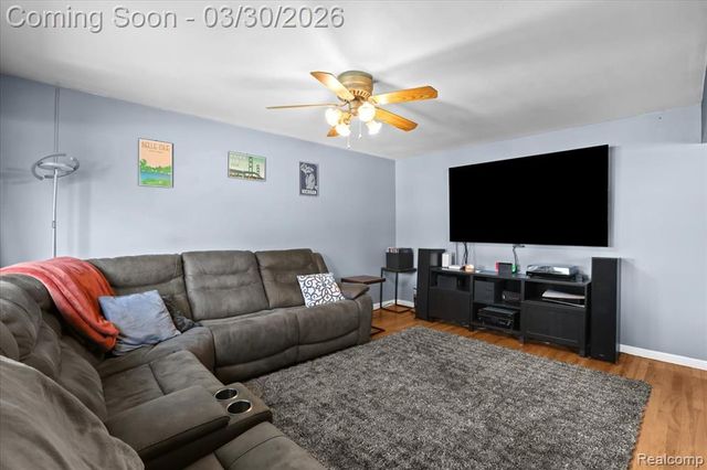 8346 Hillcrest Boulevard, Westland, MI 48185