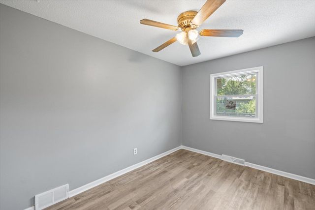 8941 48th Avenue N, New Hope, MN 55428