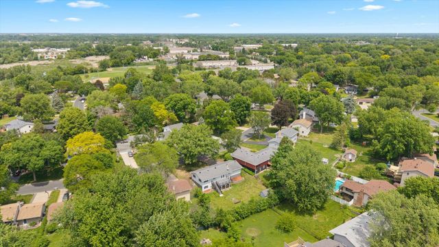 8941 48th Avenue N, New Hope, MN 55428
