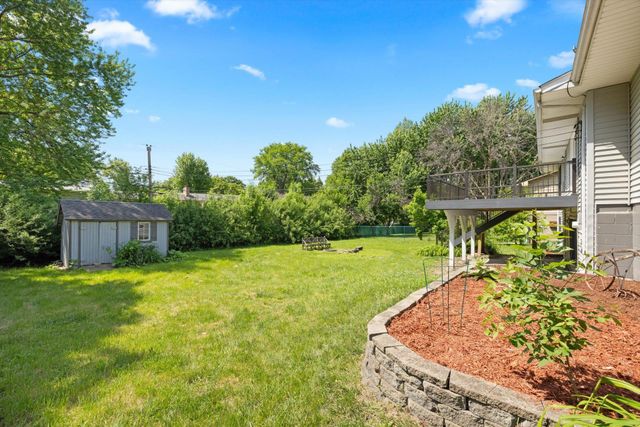 8941 48th Avenue N, New Hope, MN 55428