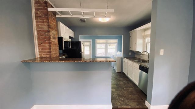 1715 Ramsey Avenue, Dallas, TX 75216