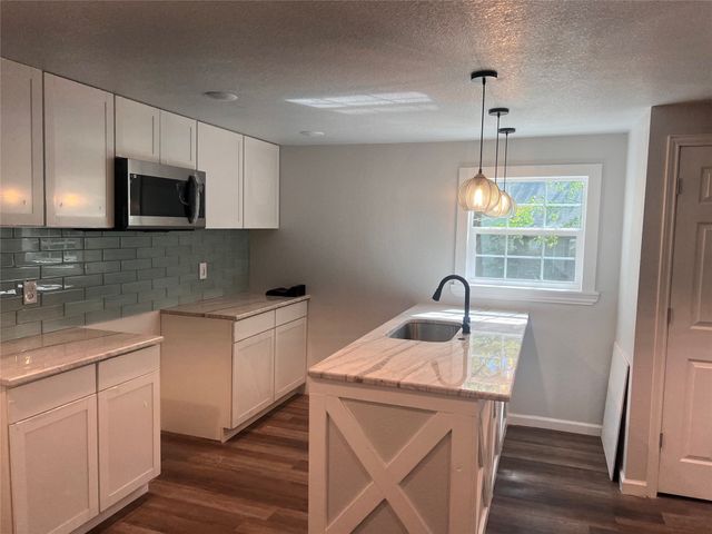 521 Morgan Street, Bonham, TX 75418