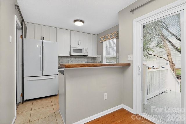 8240 Circle Tree Lane, Charlotte, NC 28277