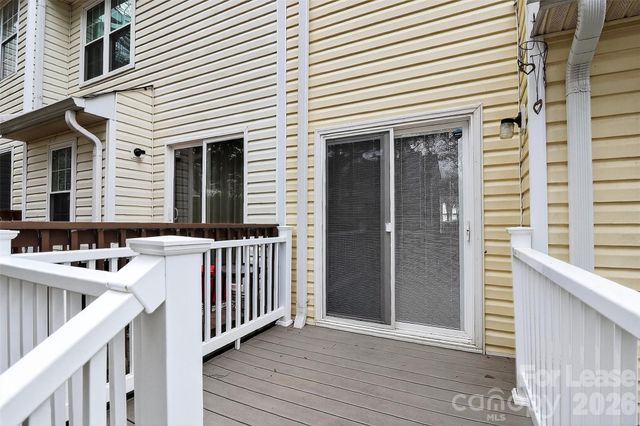 8240 Circle Tree Lane, Charlotte, NC 28277