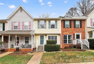 8240 Circle Tree Lane, Charlotte, NC 28277