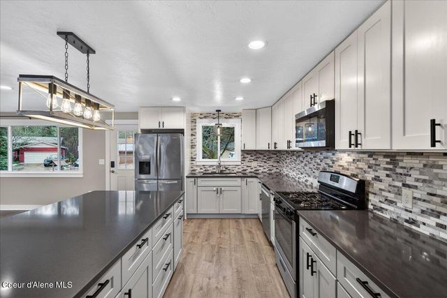 3208 W Pine Hill DR, Coeur D'alene, ID 83815