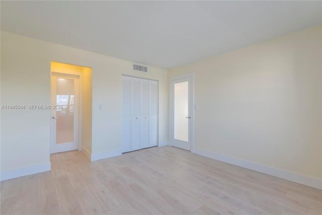 1200 14th St 5E, Miami Beach, FL 33139