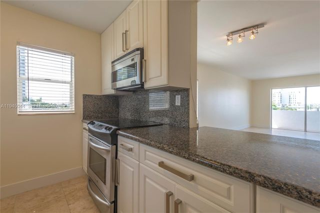 1200 14th St 5E, Miami Beach, FL 33139