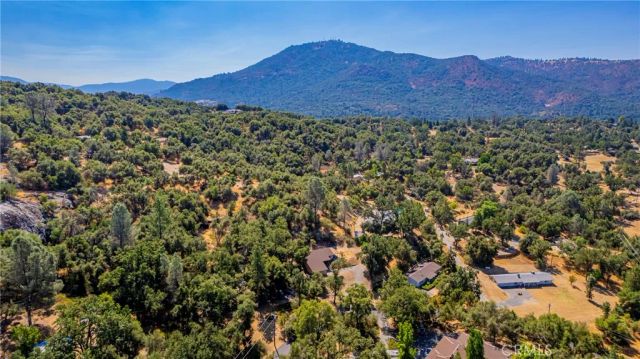41243 Pamela Place, Oakhurst, CA 93644