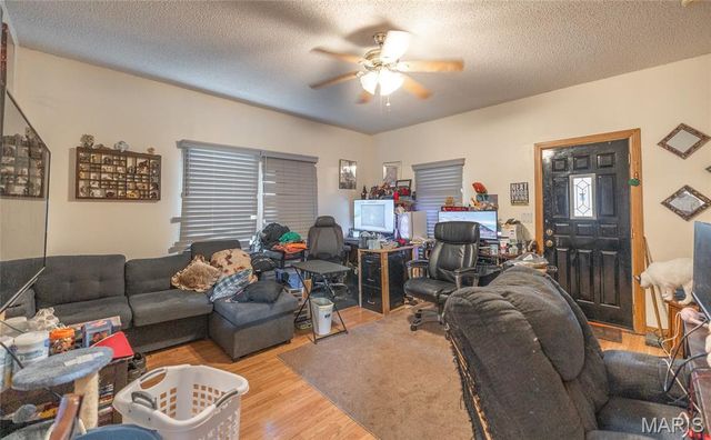 2008 Vienna Road, Rolla, MO 65401