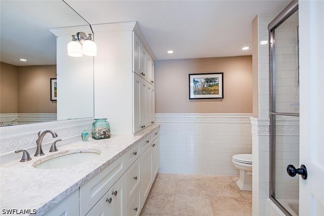 3483 Gulf Shore BLVD N 104, Naples, FL 34103